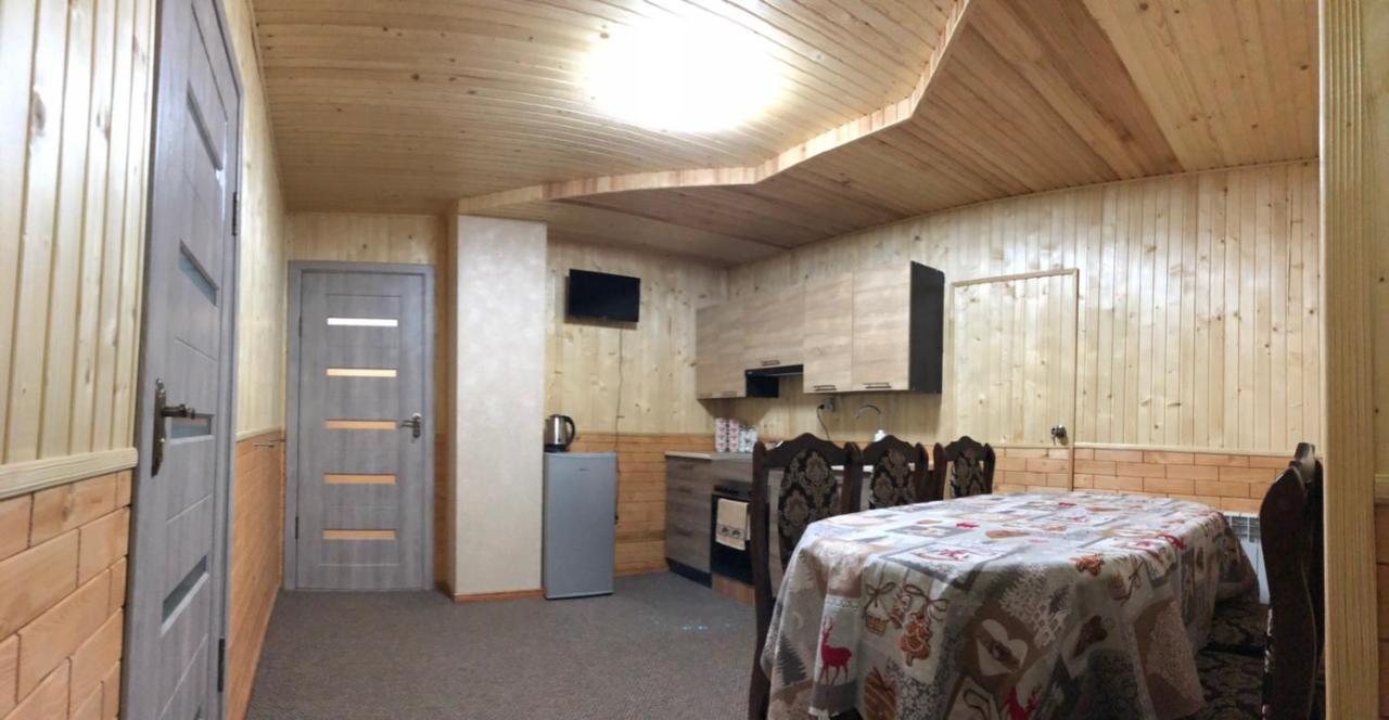 Карпатська Ніч Hotell Plave Eksteriør bilde